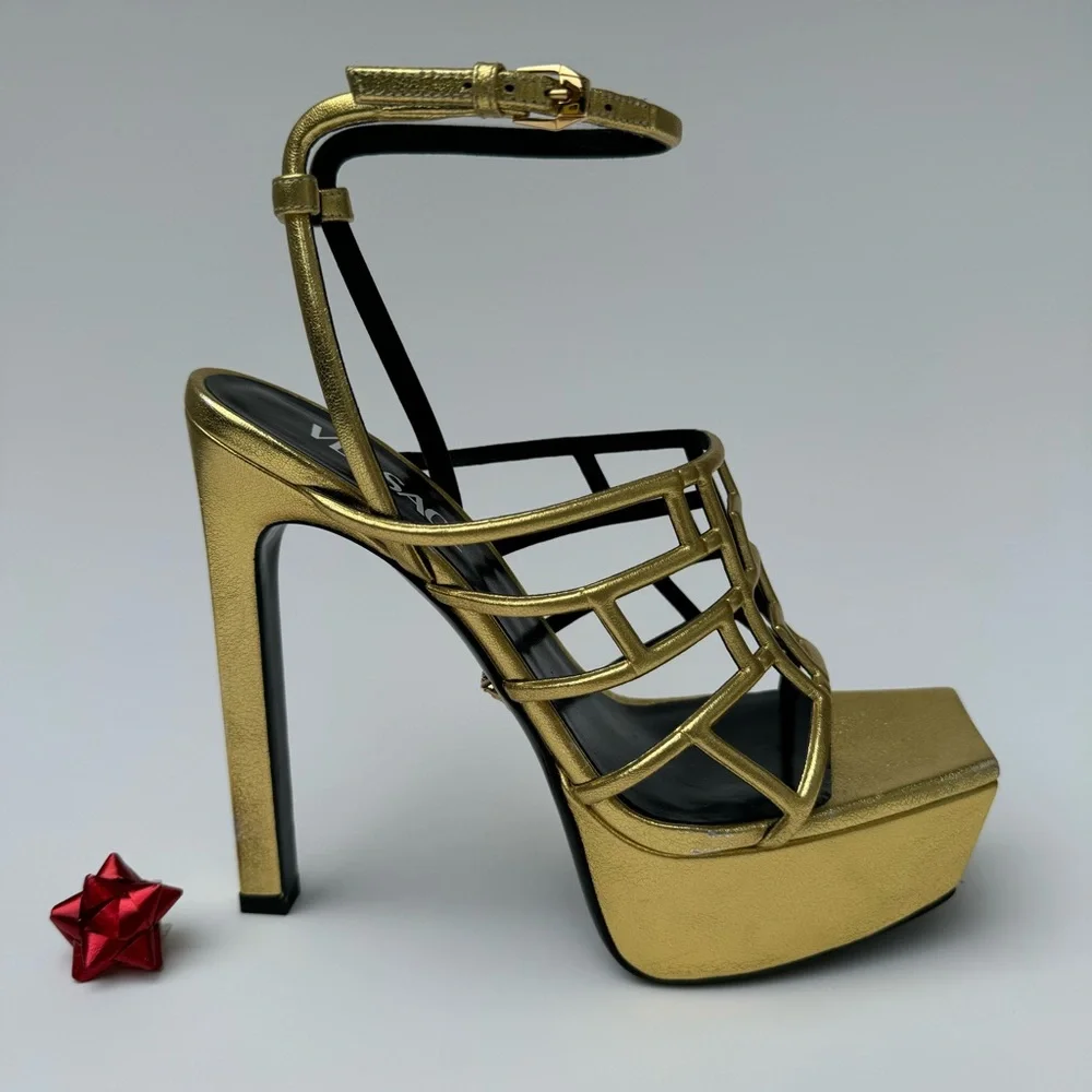 VERSACE PLATFORMS - Picture 5 of 16